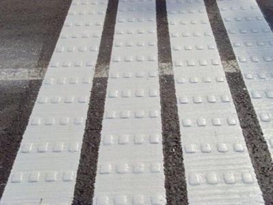 成渝高速省洞標(biāo)線劃線